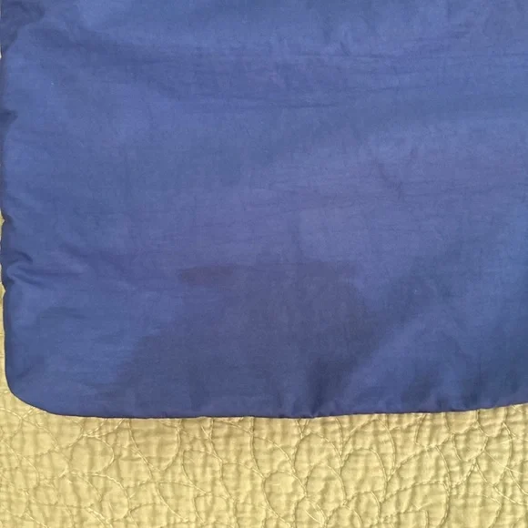 Baggallini 4 zipper crossbody purse - Picture 4 of 5